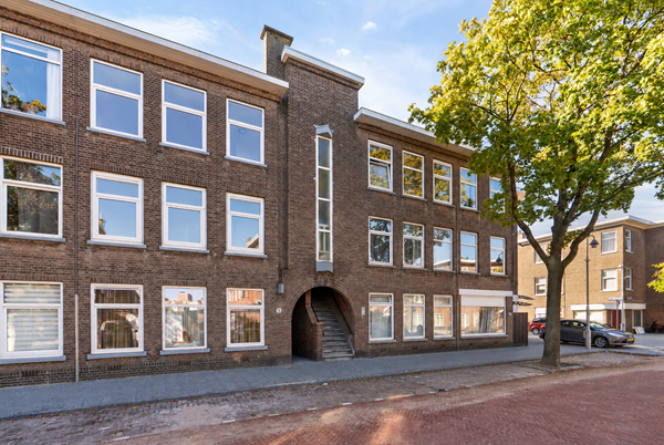 Onder bod: Rosseelsstraat 52, 2524 BG Den Haag